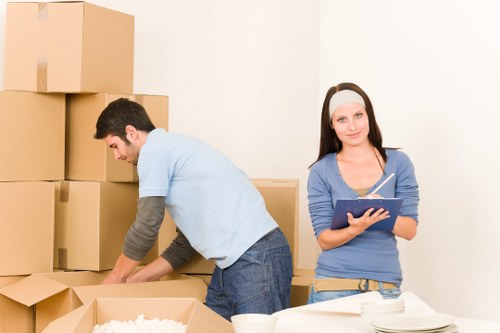 Moving day planning for a Barnes student removals service